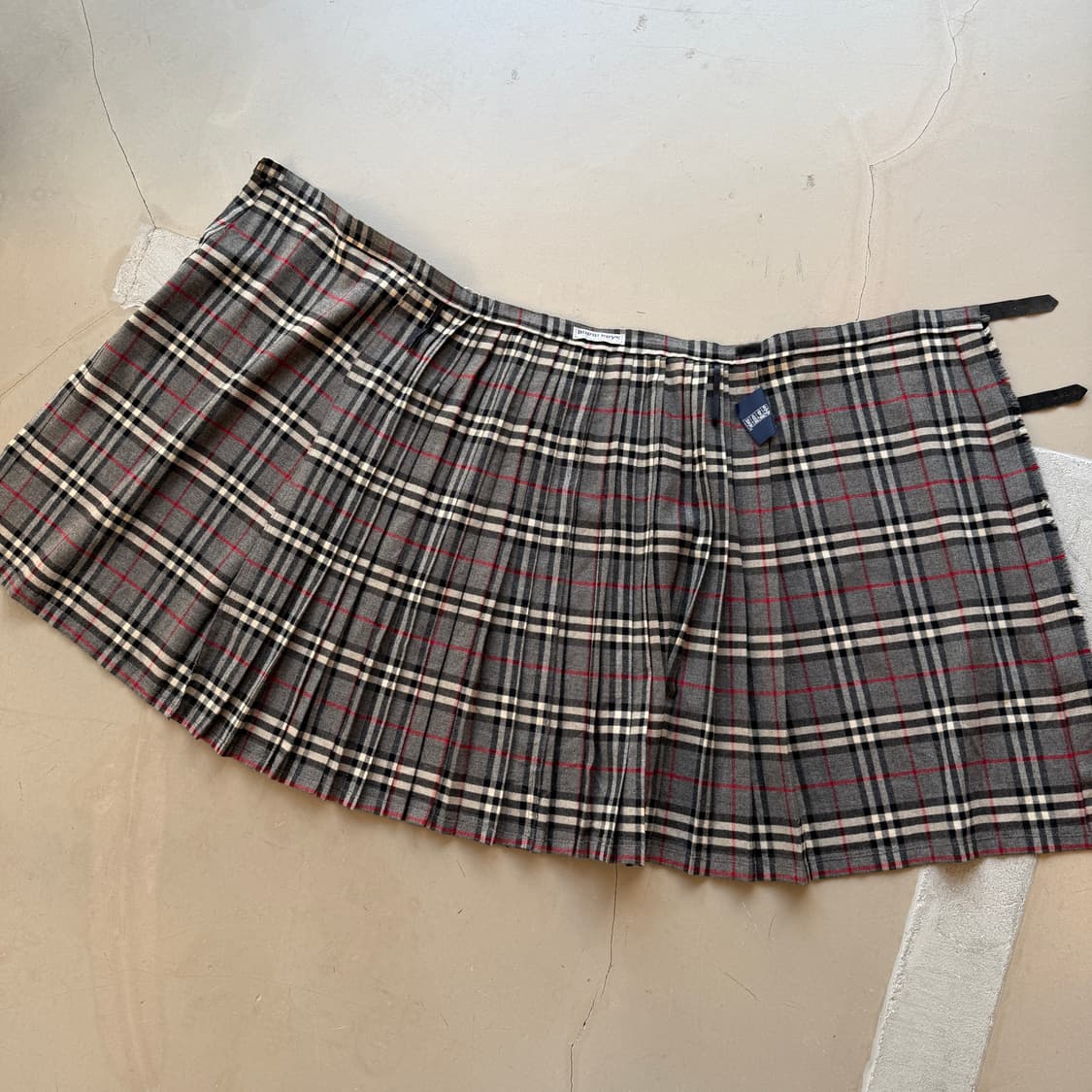 버버리 레더 벨트 노바체크 울 스커트 상품이미지2