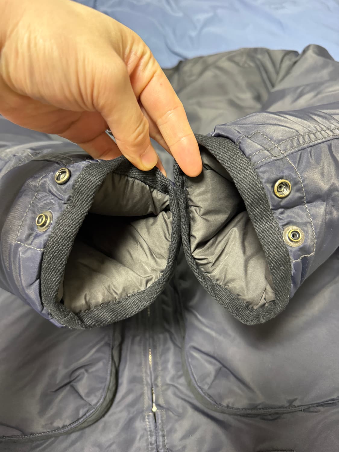 폴리테루 세이버자켓 다크네이비 2사이즈 팝니다 상품이미지4