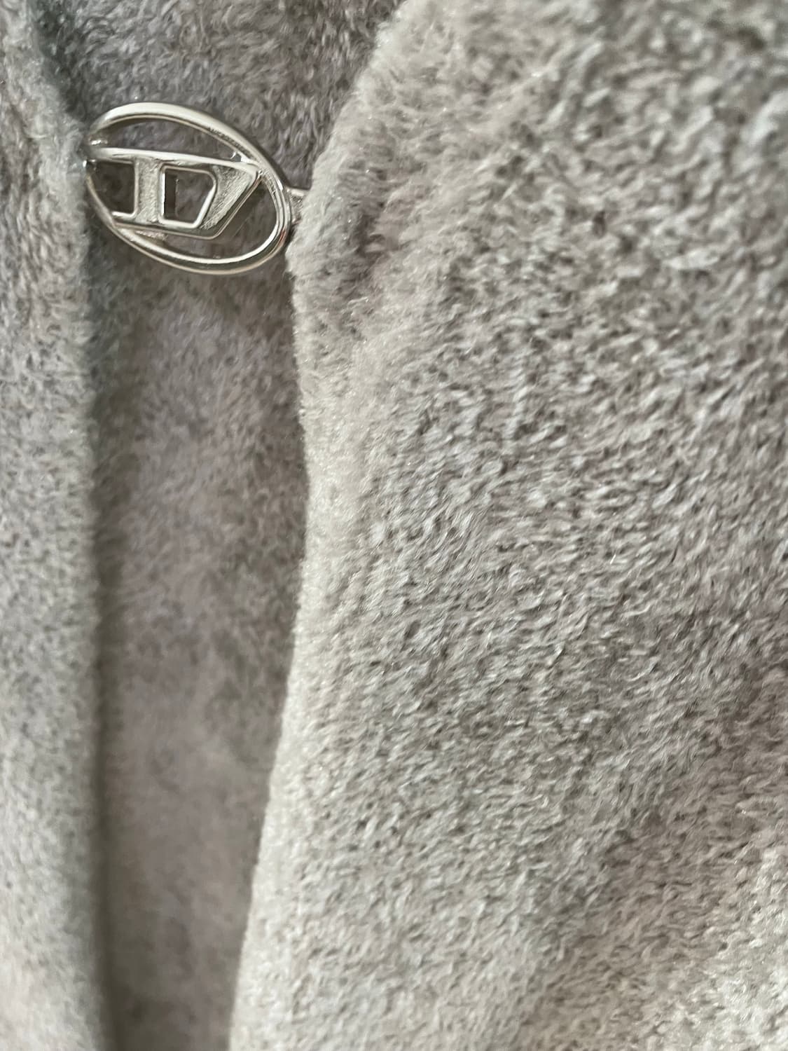 DIESEL 퍼 부클 가디건 (그레이) 상품이미지2