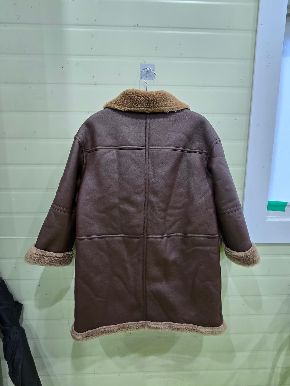 리오벨(LIOBELL) 양모 100% 롱 무스탕 상품이미지6