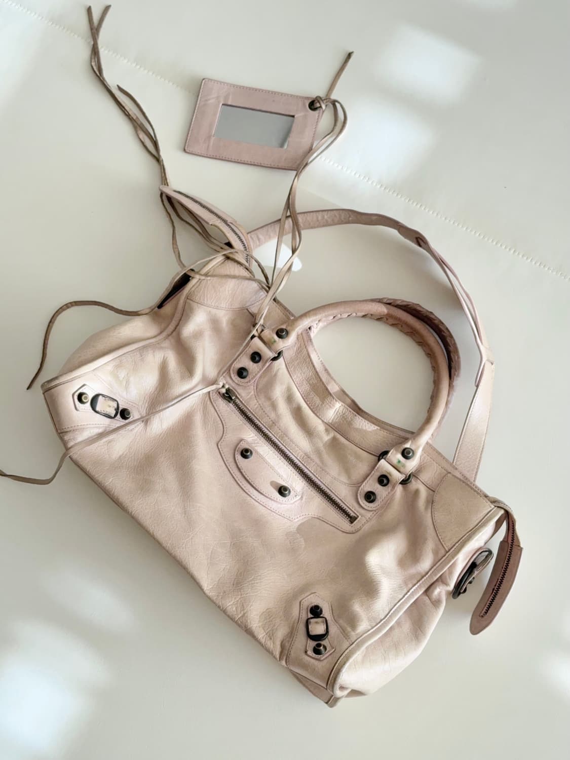 발렌시아가 모터백 미듐 연핑크 상품이미지1