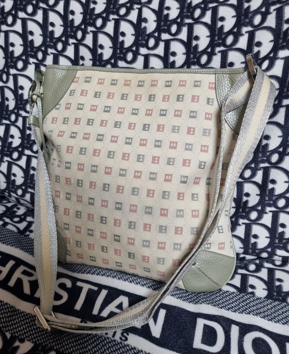 정품) 발리 크로스백  상품이미지2