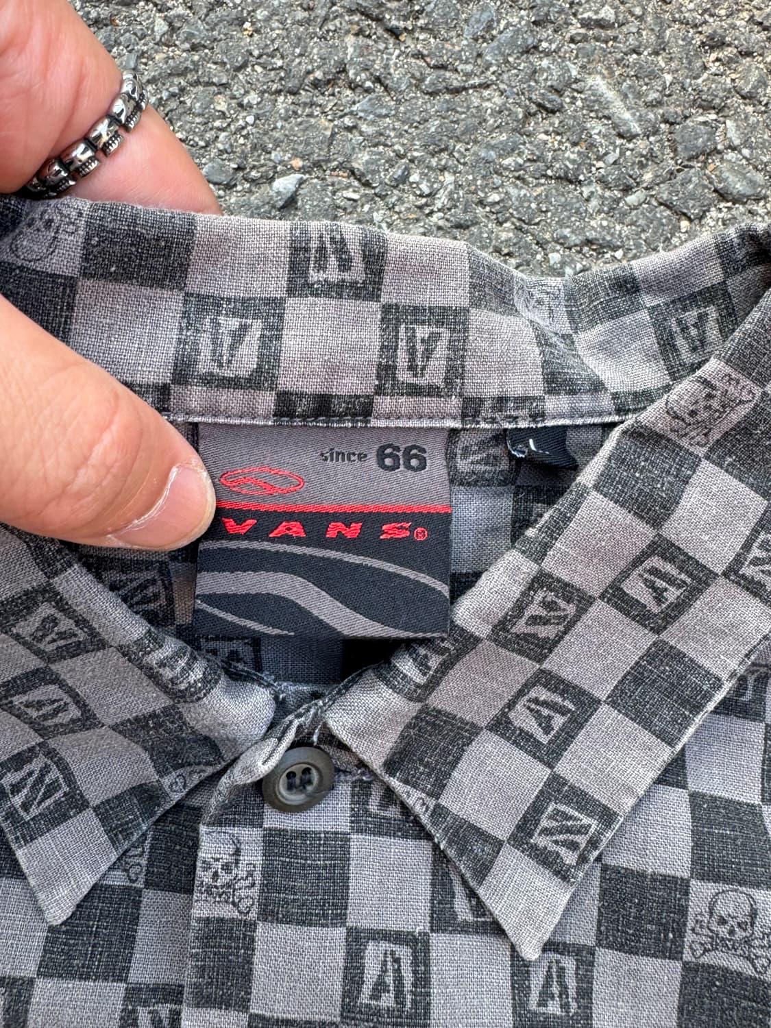 반스 스컬 체커보드 반팔 셔츠  상품이미지3