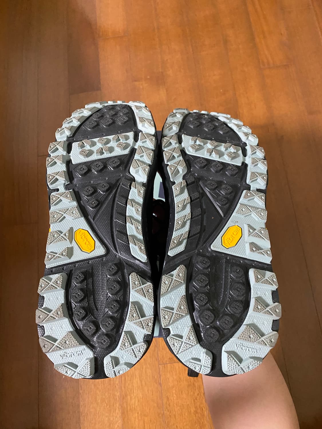 [280] 호카xJ.L-A.L 토르 울트라 하이 블루베리 제이다이트 상품이미지5