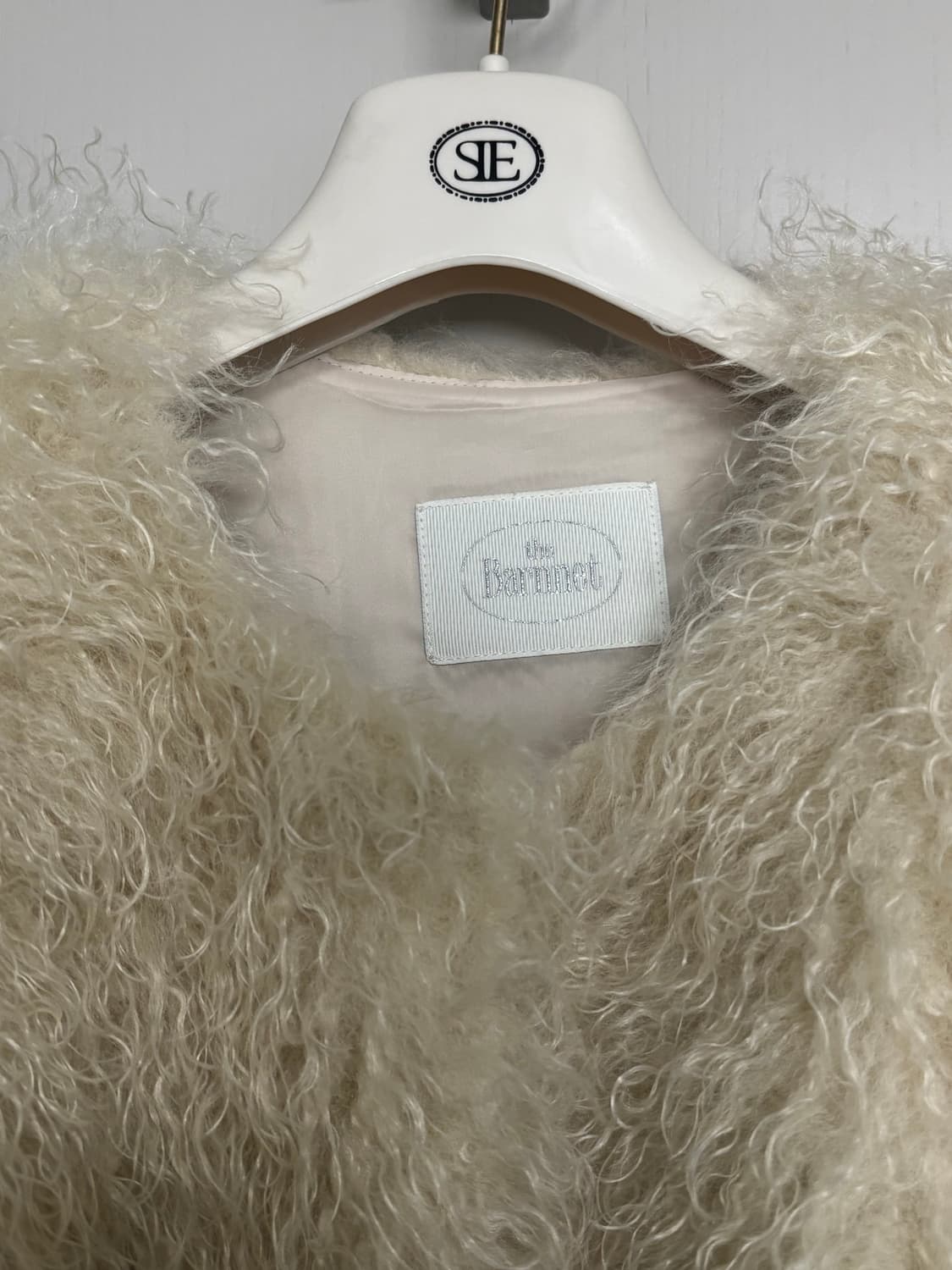 더바넷 헤어리 퍼자켓 / 구매가 158,000 상품이미지9