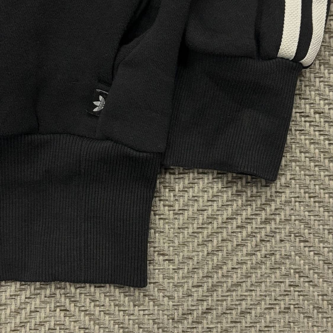 아디다스 터틀넥 로고 맨투맨 v2784 상품이미지5