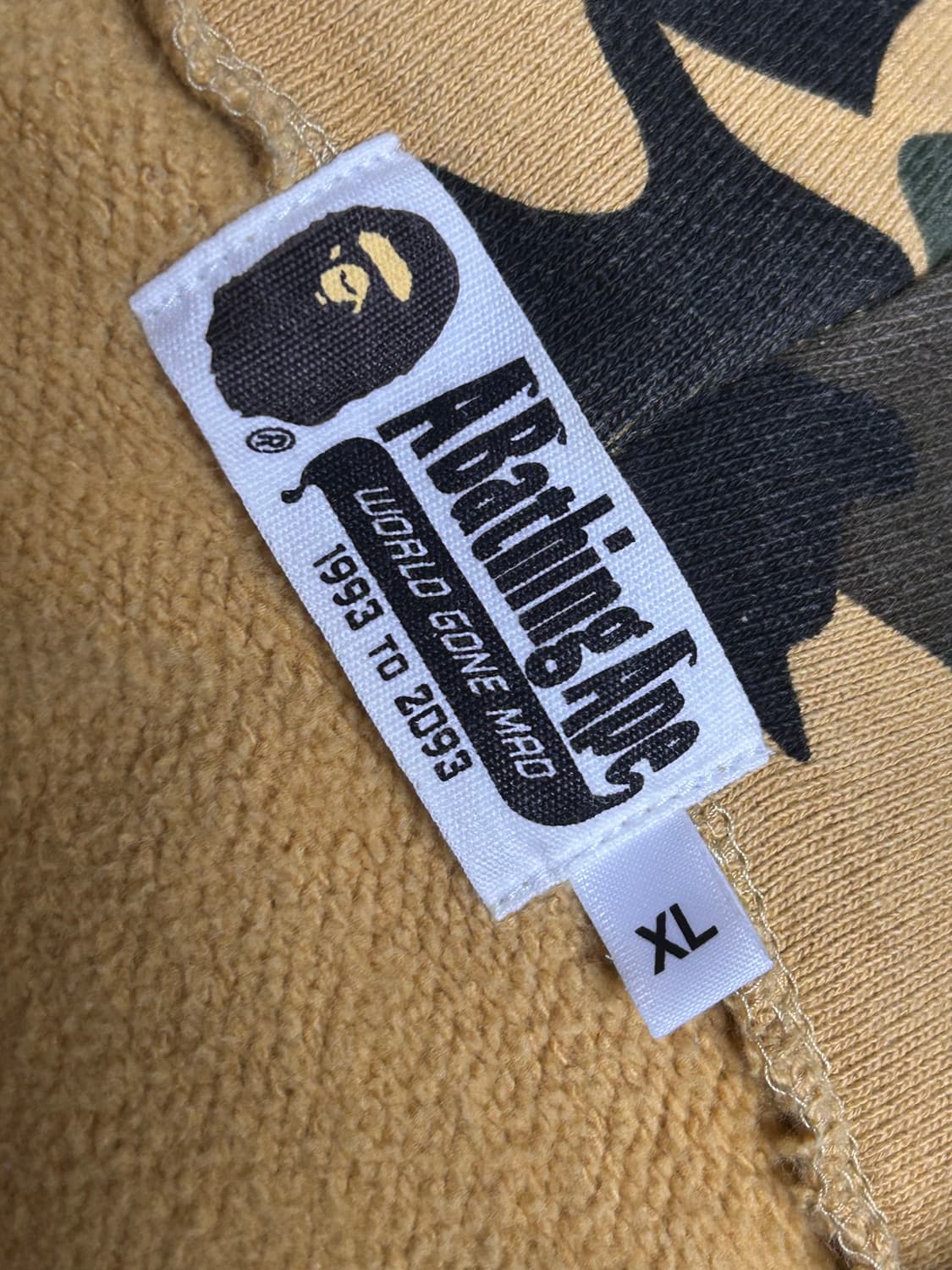 베이프 황계 샤크 후드집업 상품이미지3