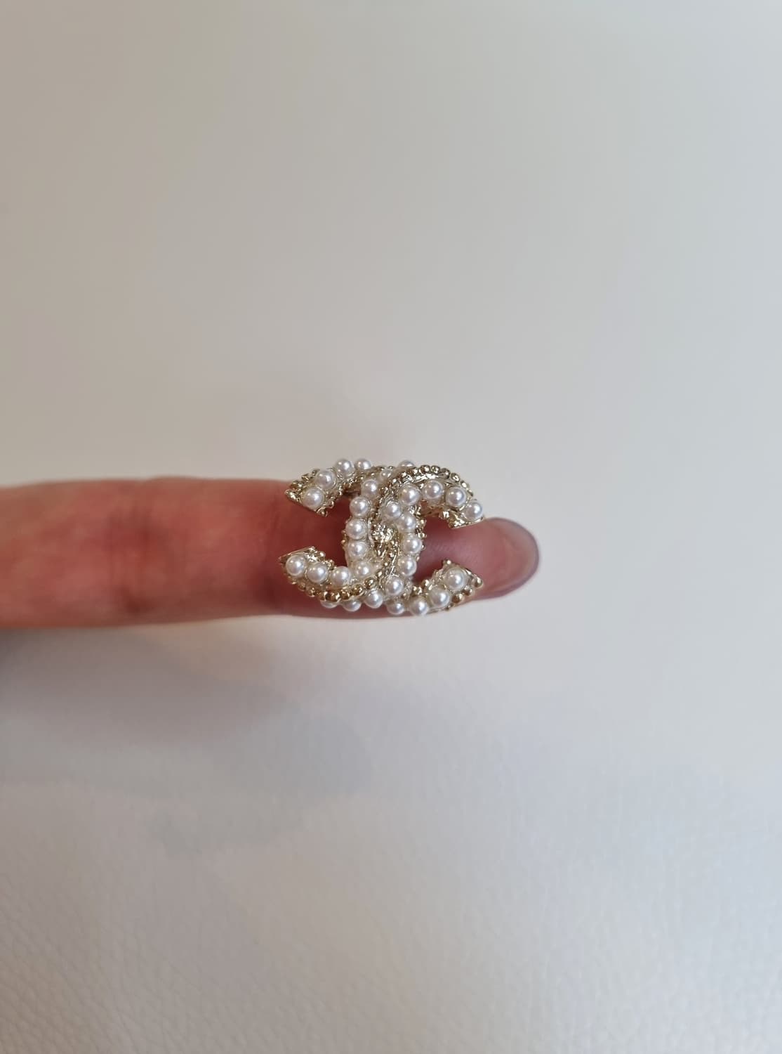 샤넬 꼬임진주 금장 미니 브로치 업사이클링 상품이미지3