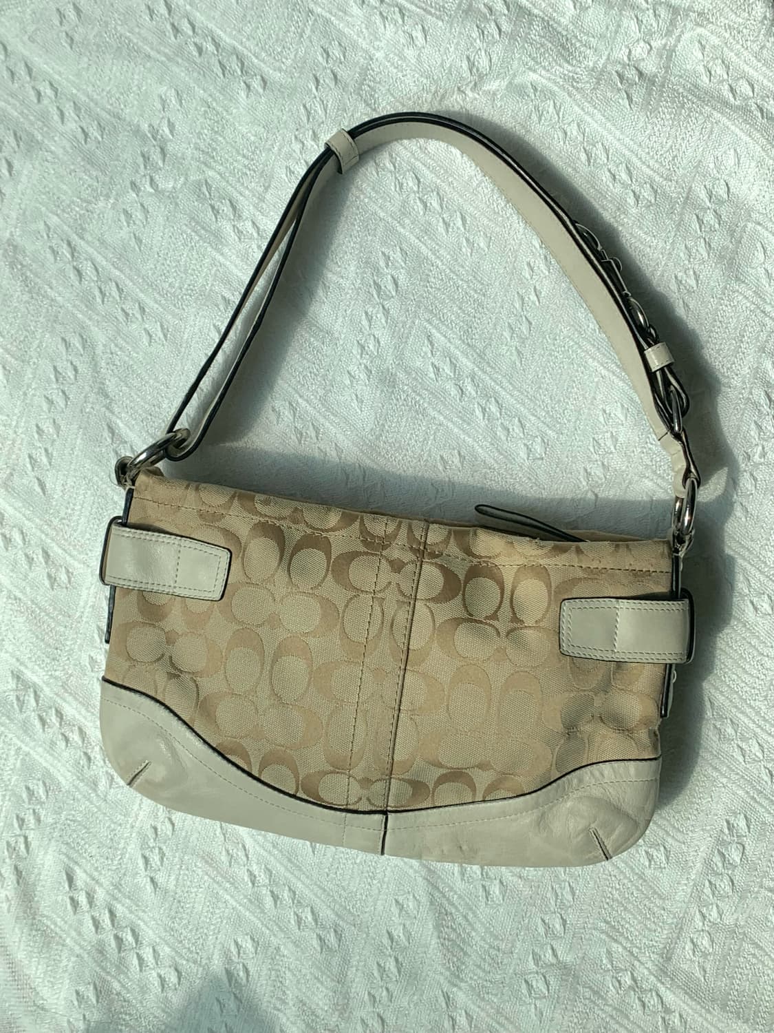 [희귀🤍] Coach 아이보리 바게트 숄더백 상품이미지5