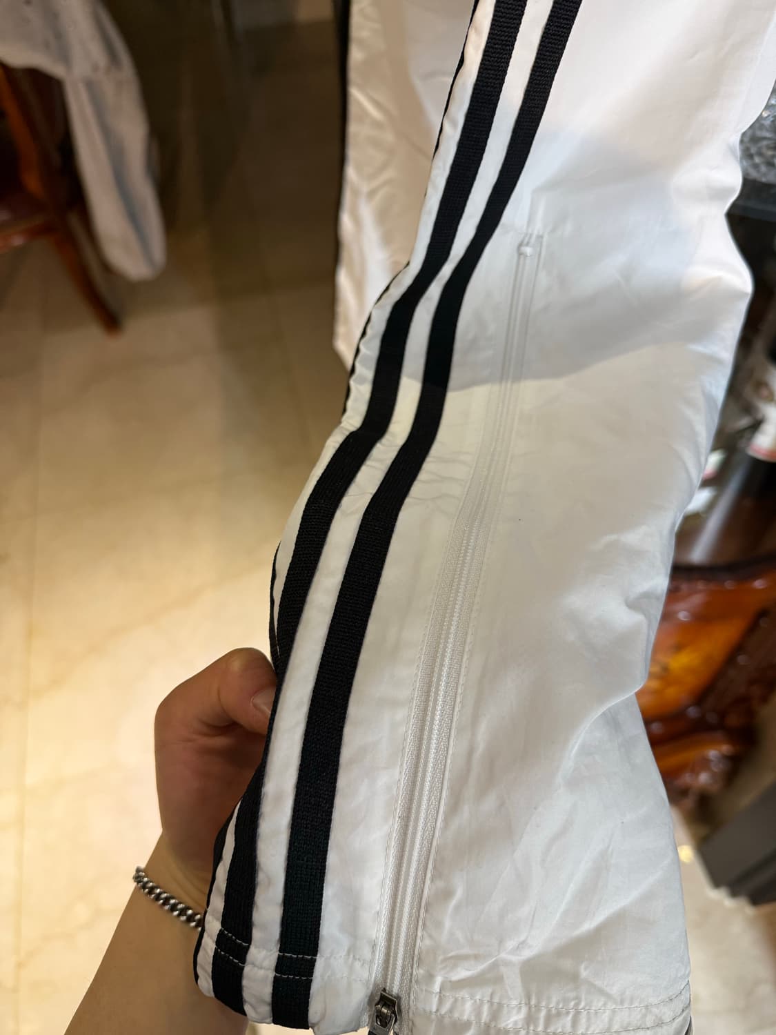 아디다스 화이트 트랙팬츠 상품이미지2