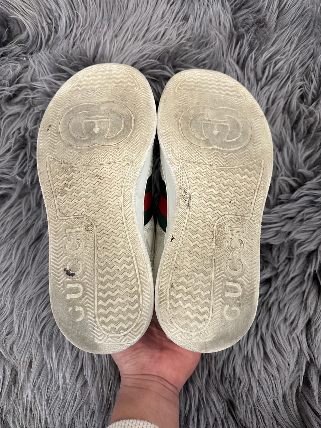 GUCCI 구찌 웹 엠보싱 스니커즈 상품이미지6