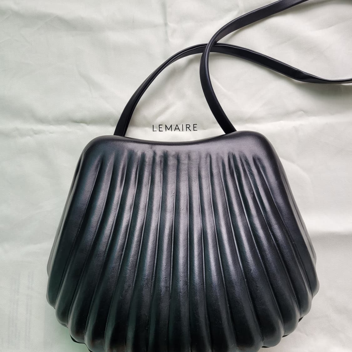 LEMAIRE THE CARLOS BAG 상품이미지2