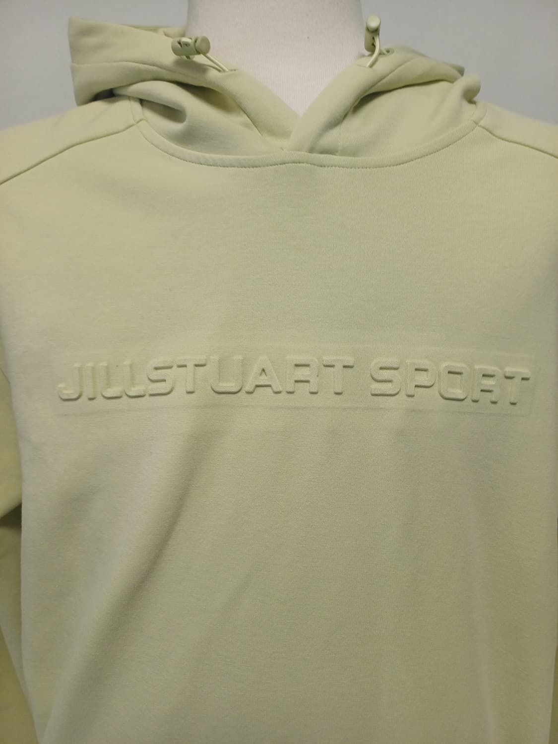 [S급/105] 질스튜어트 스포츠 뉴욕 시그니처 엠보 로고 후드 (레몬) 상품이미지4