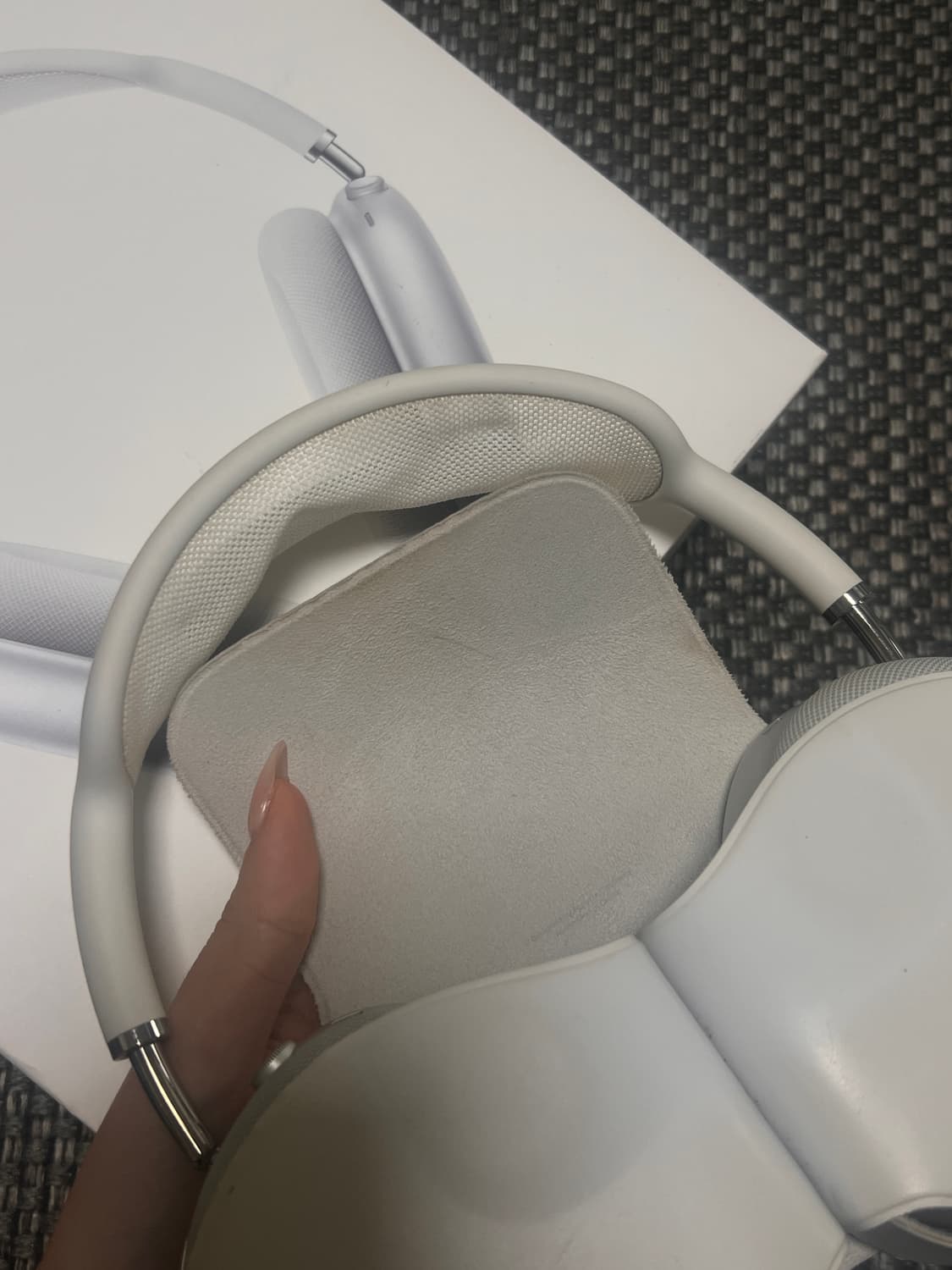 에어팟 맥스 실버  상품이미지9