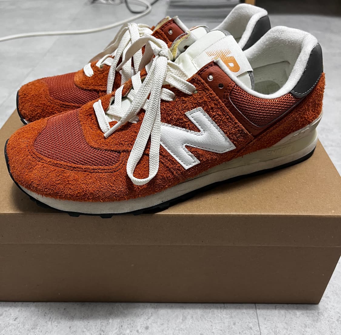 뉴발란스 헤리티지 오렌지 270 싸게 팝니다! 상품이미지1