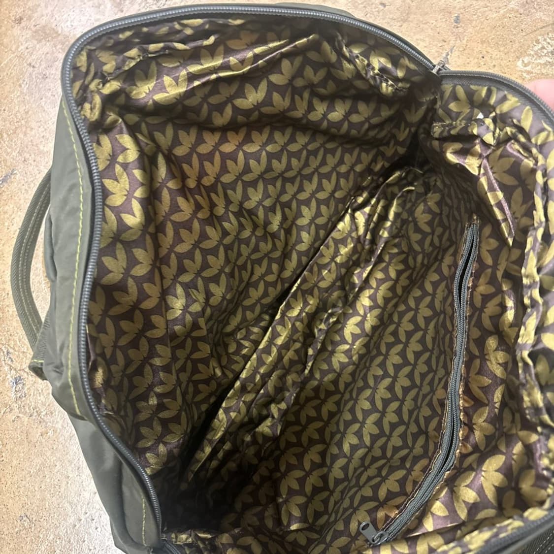 아디다스 y2k 카키 파이어버드 토트백 숄더백 보부상 가방 상품이미지4