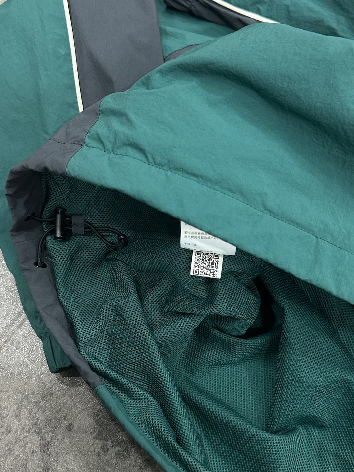 리복 브이넥 웜업 상품이미지6