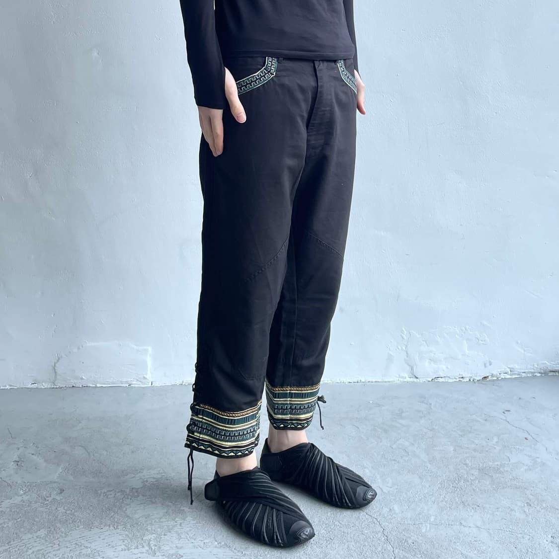 사스콰치패브릭스 에스닉 크롭 팬츠 상품이미지2