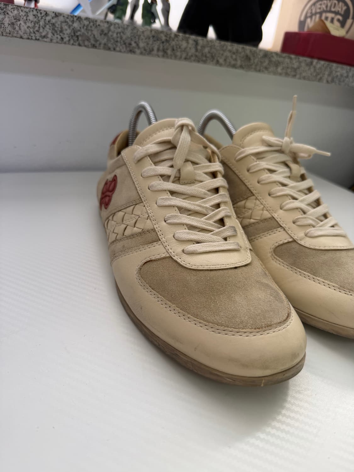 정품) 보테가베네타 버터플라이 인트레치아토 스니커즈 42.5 상품이미지3