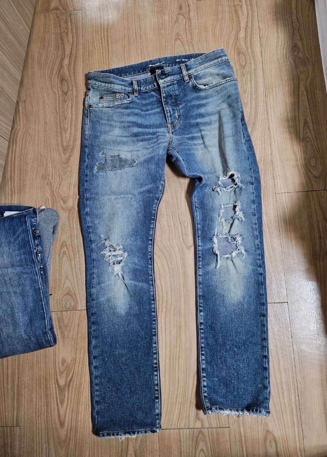 생로랑 데미지 데님 디스진 32 상품이미지1