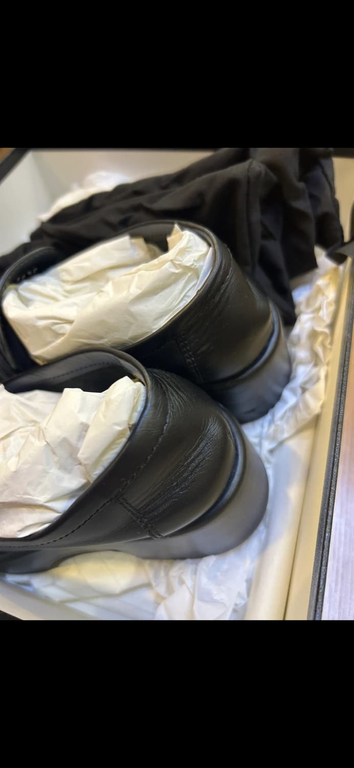 샤넬 블랙 카프스킨 로퍼 상품이미지3