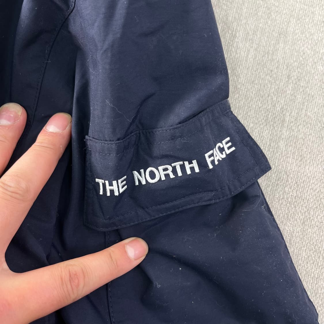 105 노스페이스 사이드로고 네이비 바람막이 자켓 상품이미지4