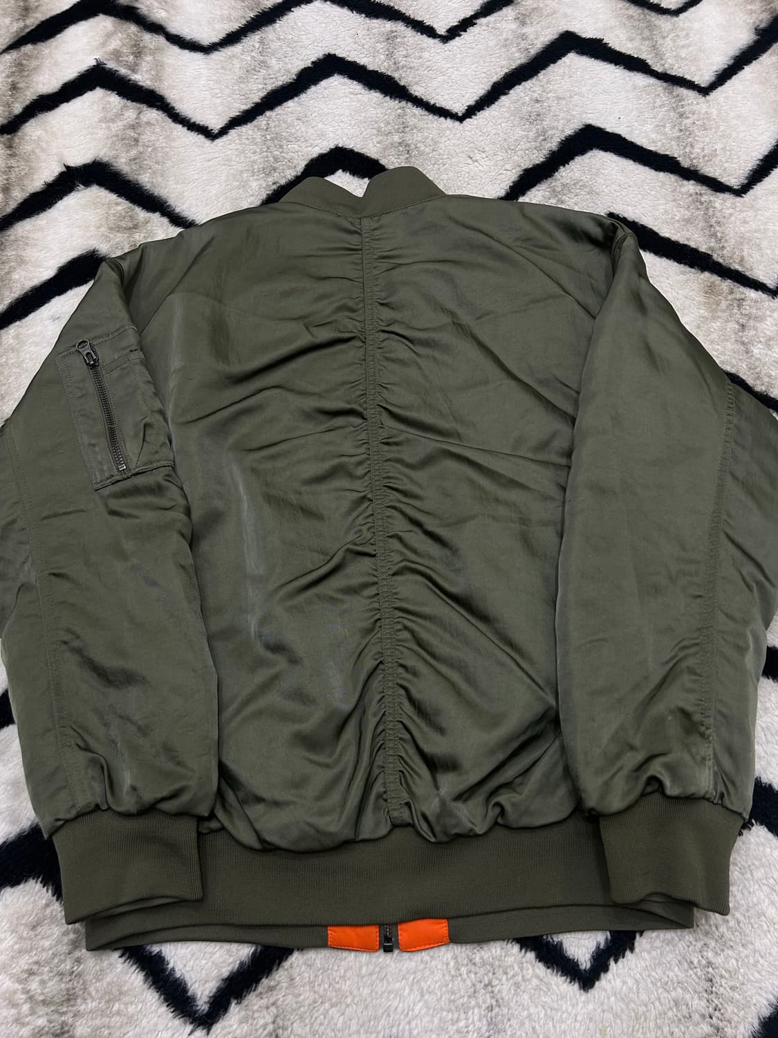 [여성M]나이키NSW 리버시블 바시티 봄버 자켓/올리브오렌지 상품이미지3