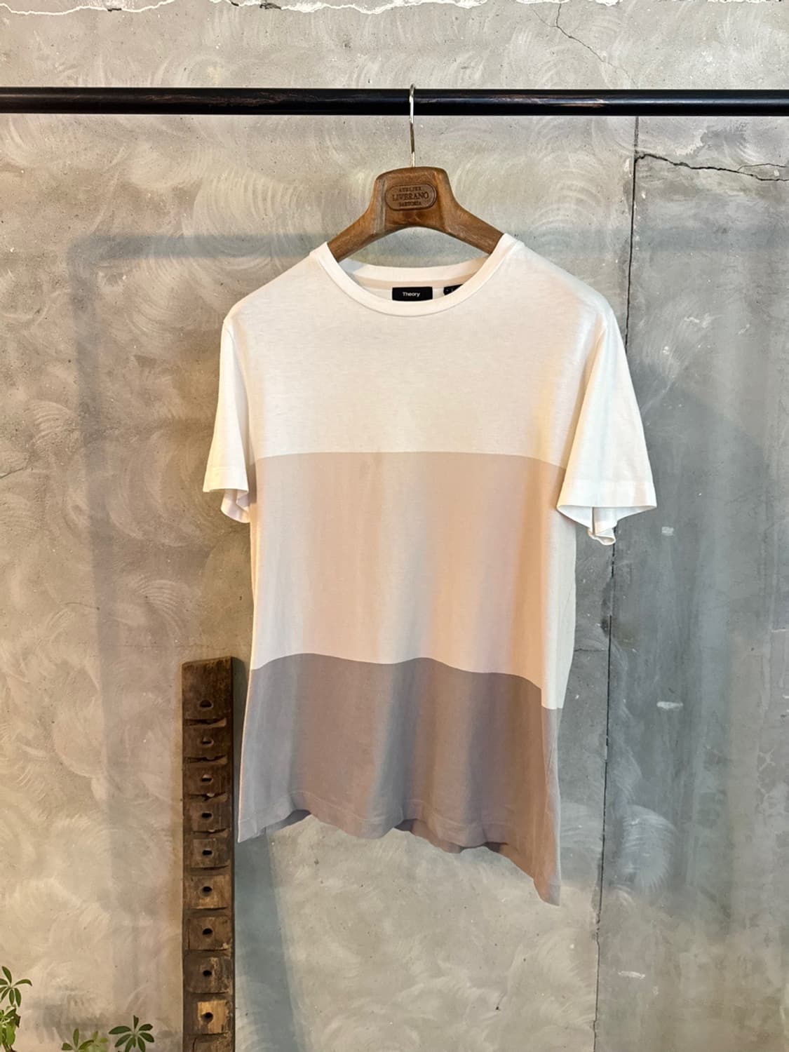 띠어리 크루넥 티셔츠 100 상품이미지2
