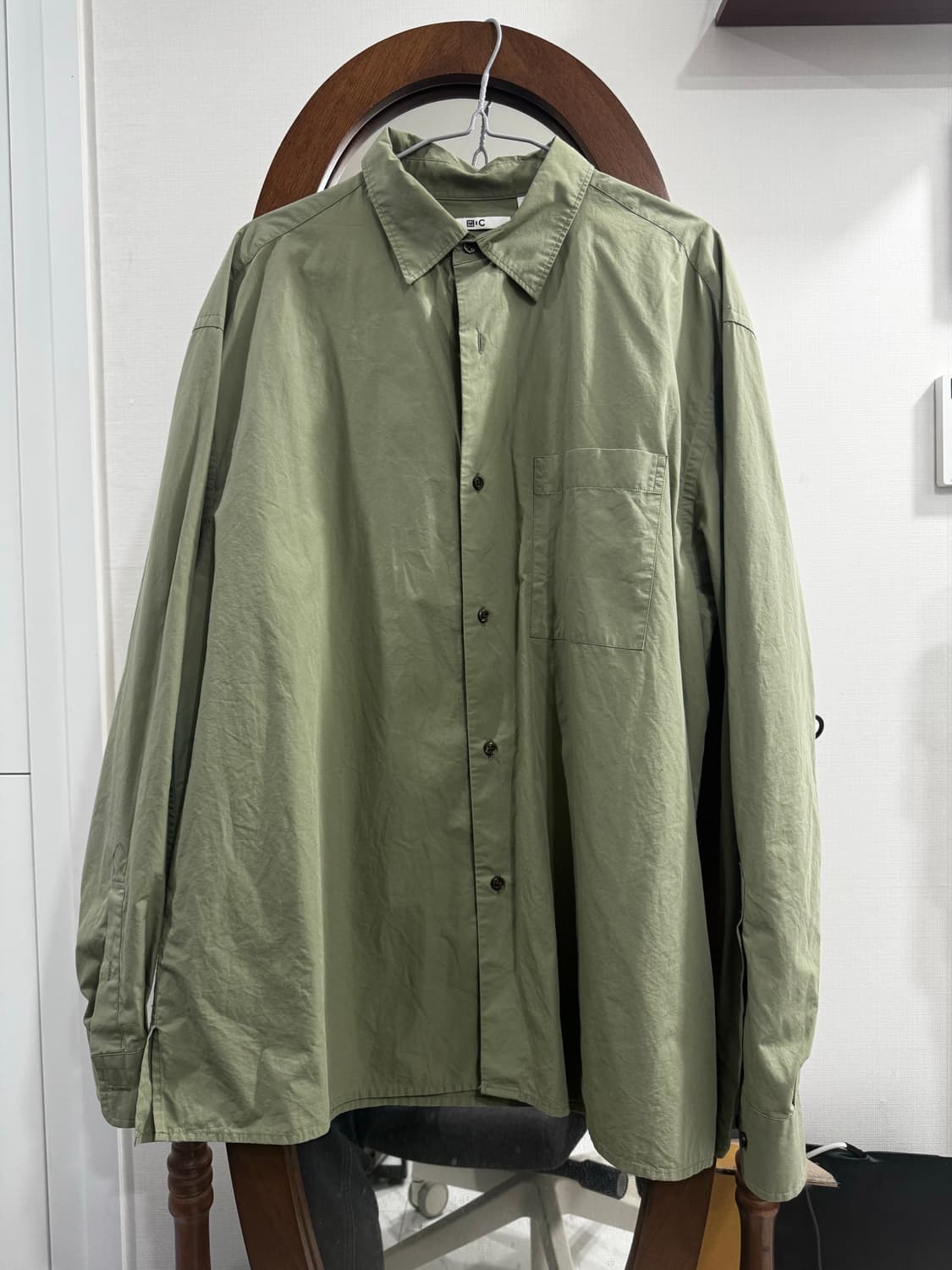 유니클로 C 24ss 그린 셔츠 M 상품이미지1