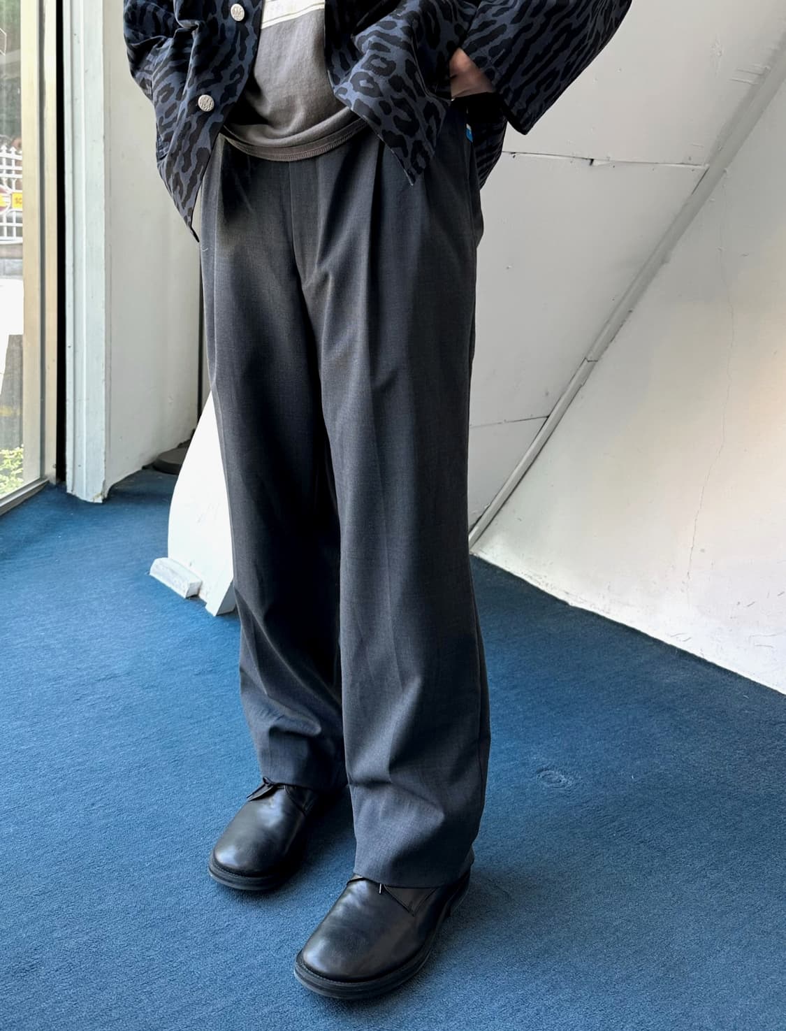 Light wool poly snap belted trouser 상품이미지3