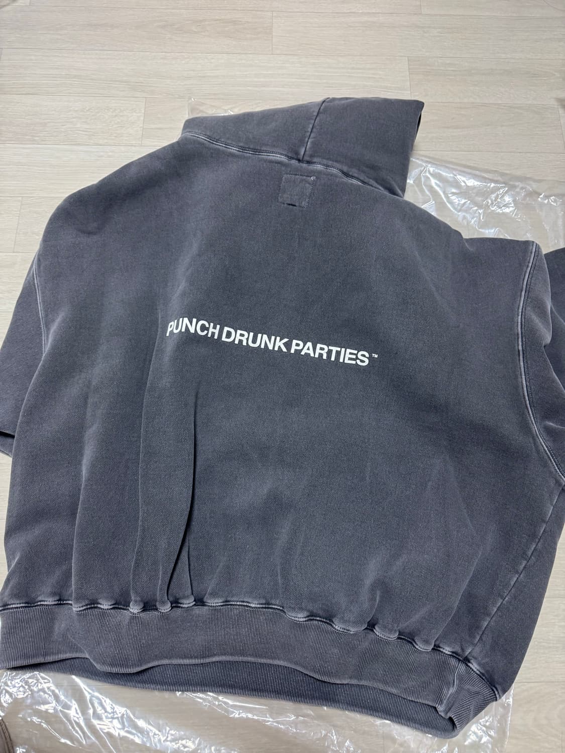 [3] 펀치드렁크파티즈 후드티 차콜 그레이 상품이미지2