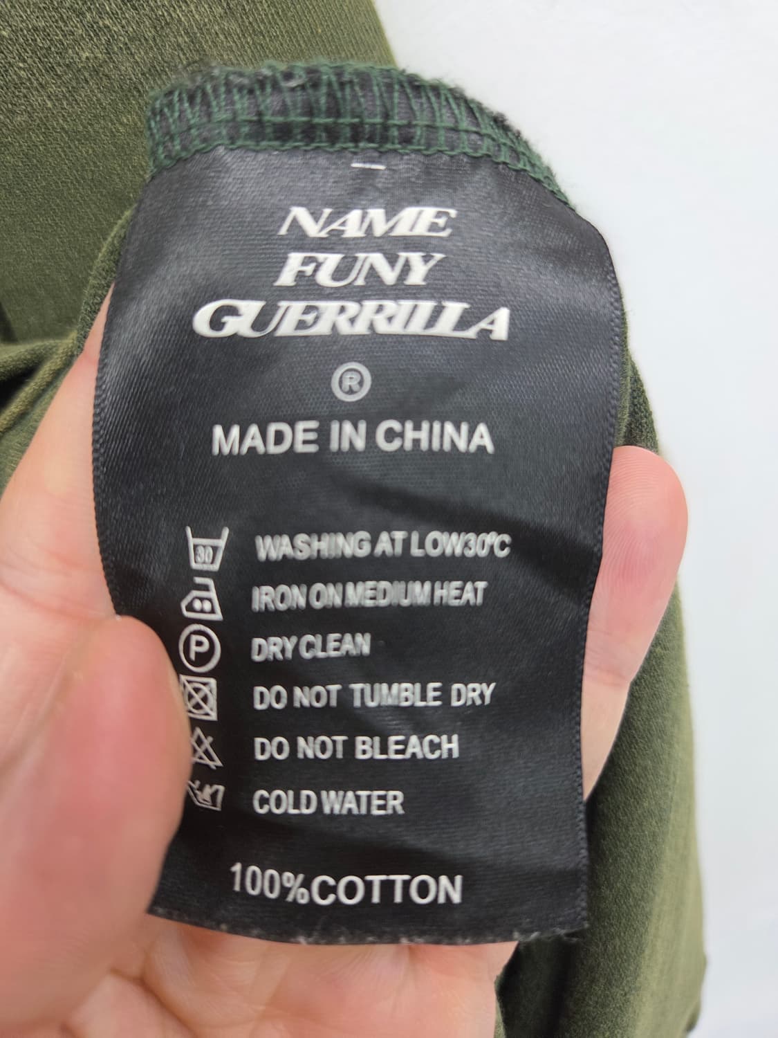 XL 네임퍼니게릴라 namefunyguerrilla 카키 데미지 티셔츠 상품이미지6