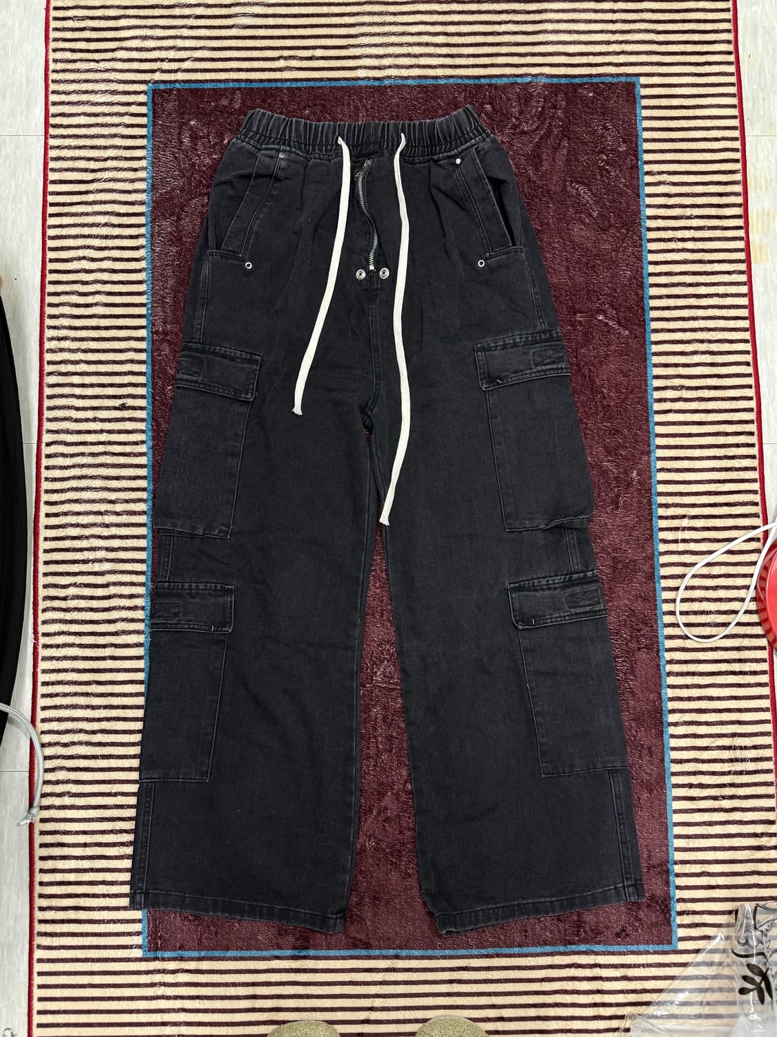 릭 스타일 무드 블랙 데님 카고팬츠  상품이미지9