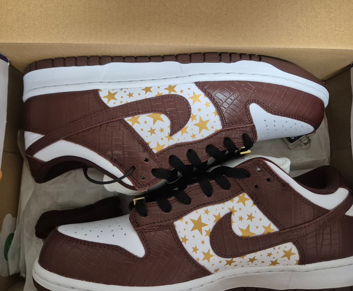 나이키 x 슈프림 SB 덩크 로우 바크루트 브라운 270사이즈 상품이미지1