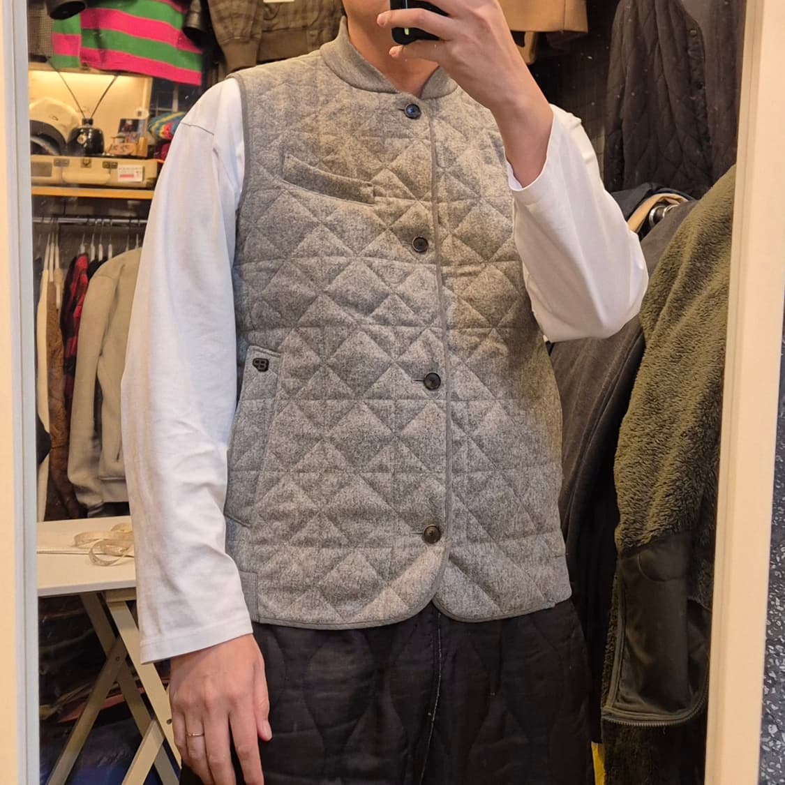 105(착샷잇음) 빈폴 그레이 퀼팅패턴 울조끼 상품이미지3