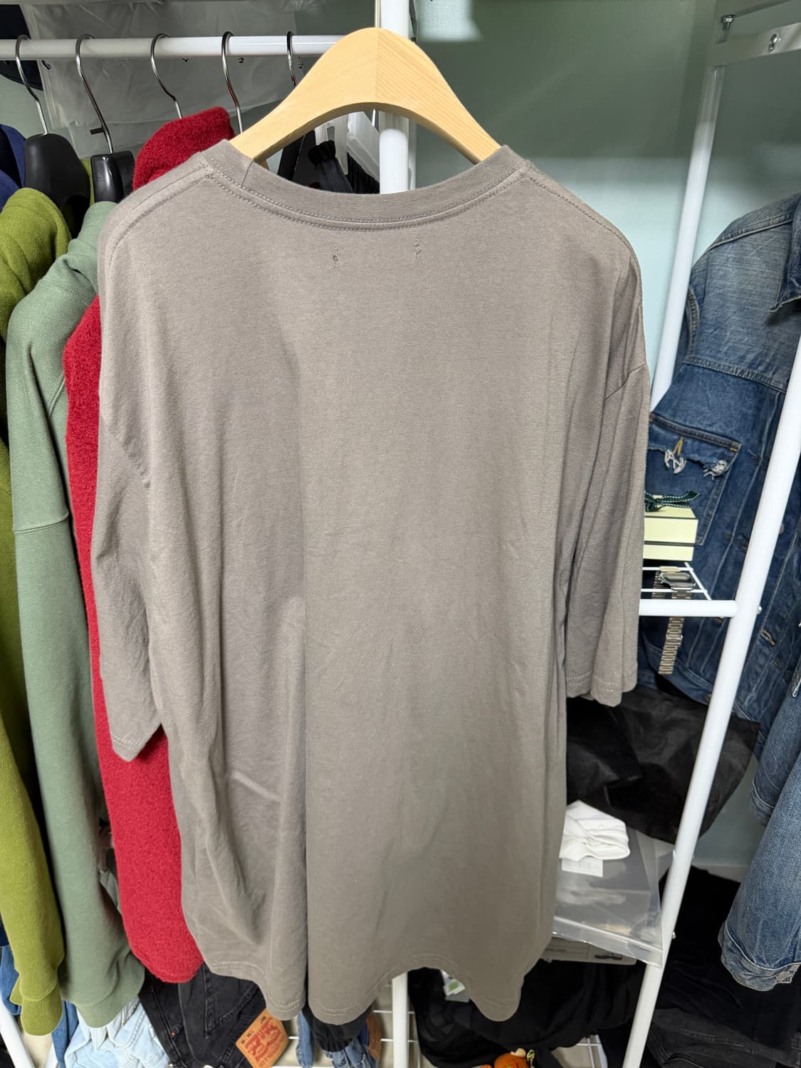 언더마이카 Mu.05 안티 로고 오버핏 반팔티 카키(2) 상품이미지4