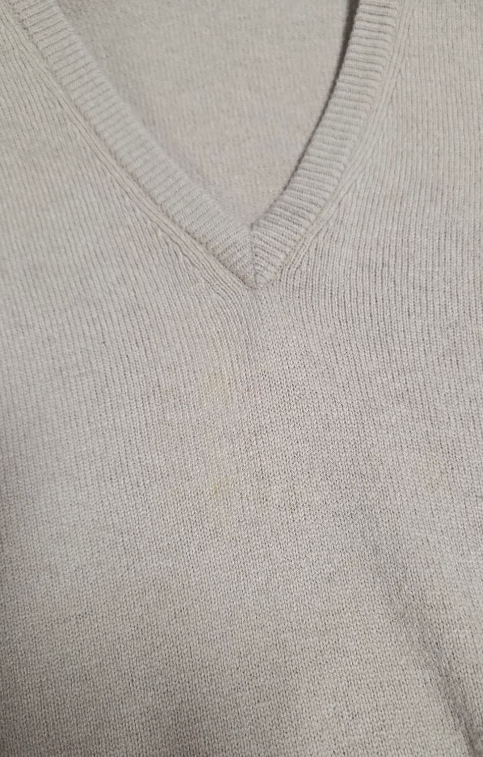 (착샷) 버버리 브이넥 니트 베이지 VNTG 상품이미지8