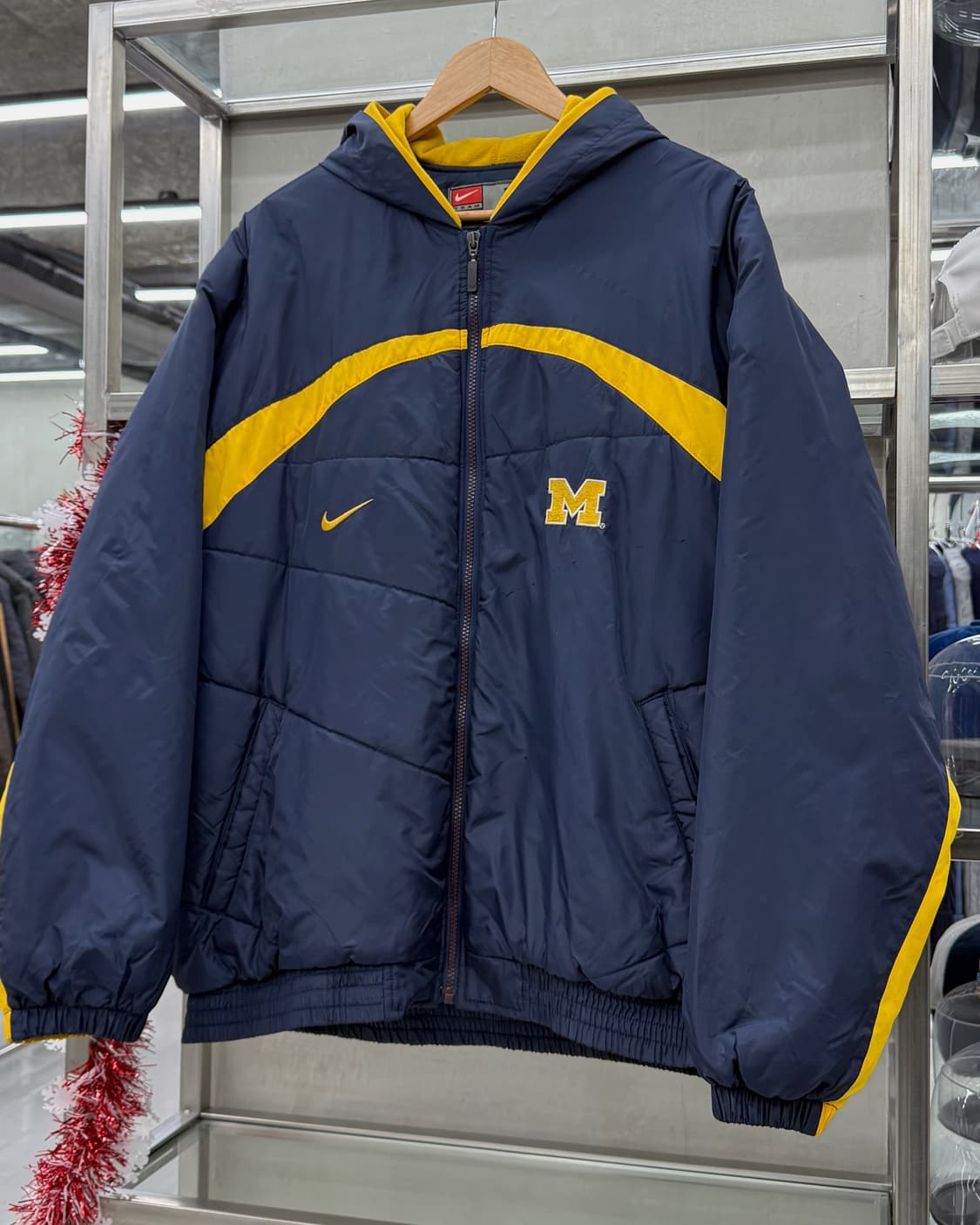 나이키 00s 미시건 컬리지 로고 나일론쉘 후드 점퍼 네이비 상품이미지2