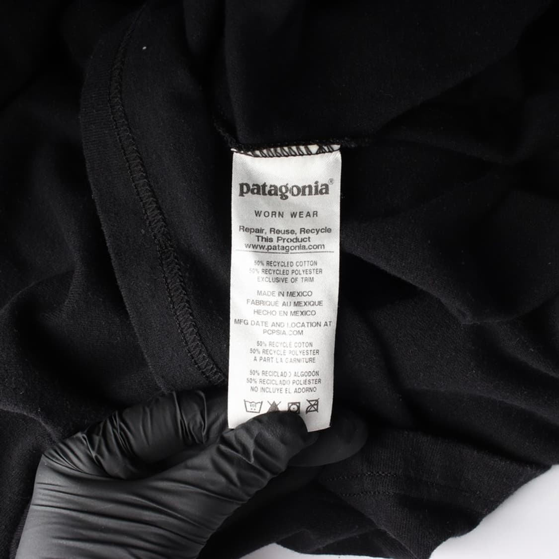 파타고니아 블랙 백프린트 포켓 반팔티 S 상품이미지6