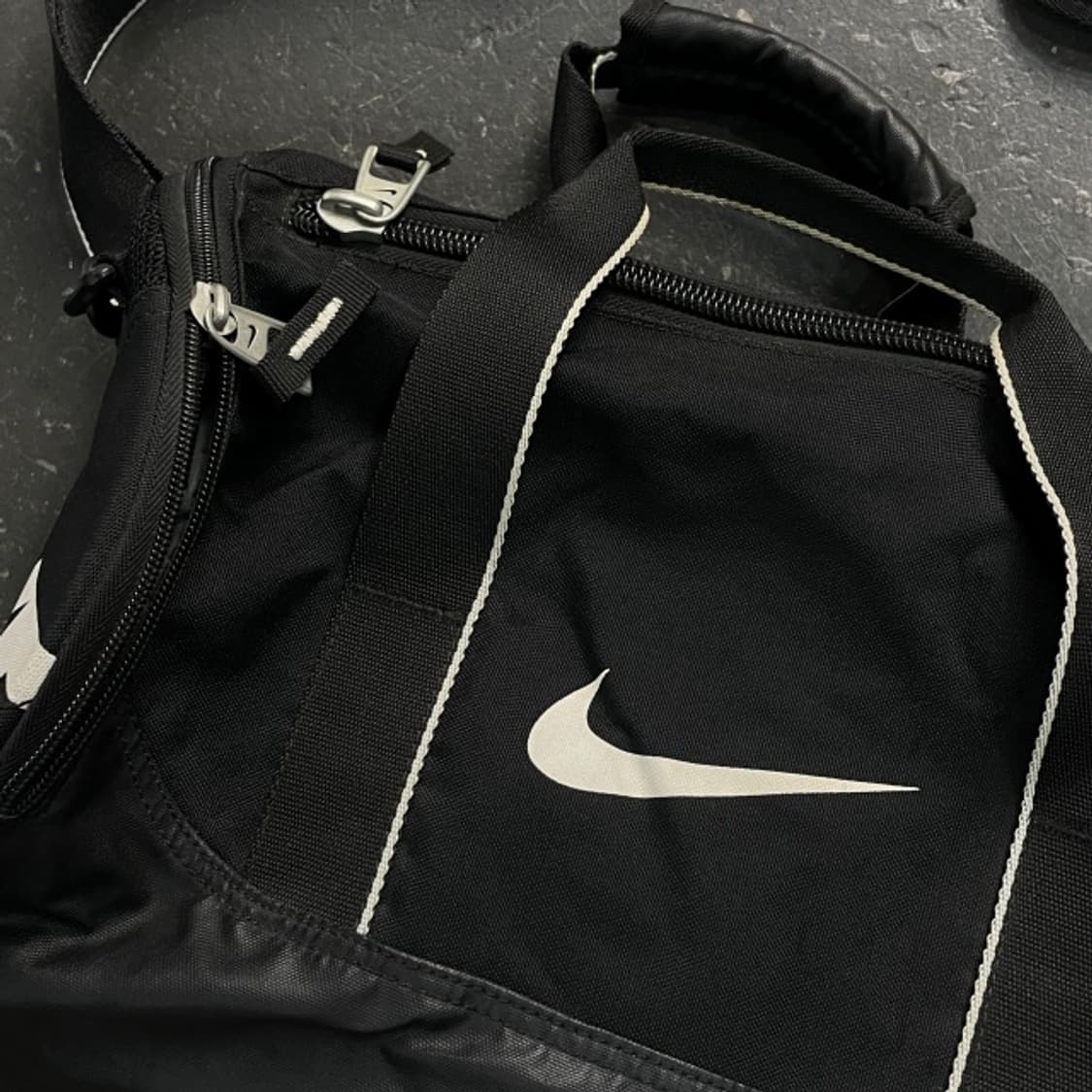 나이키 더플백 상품이미지2