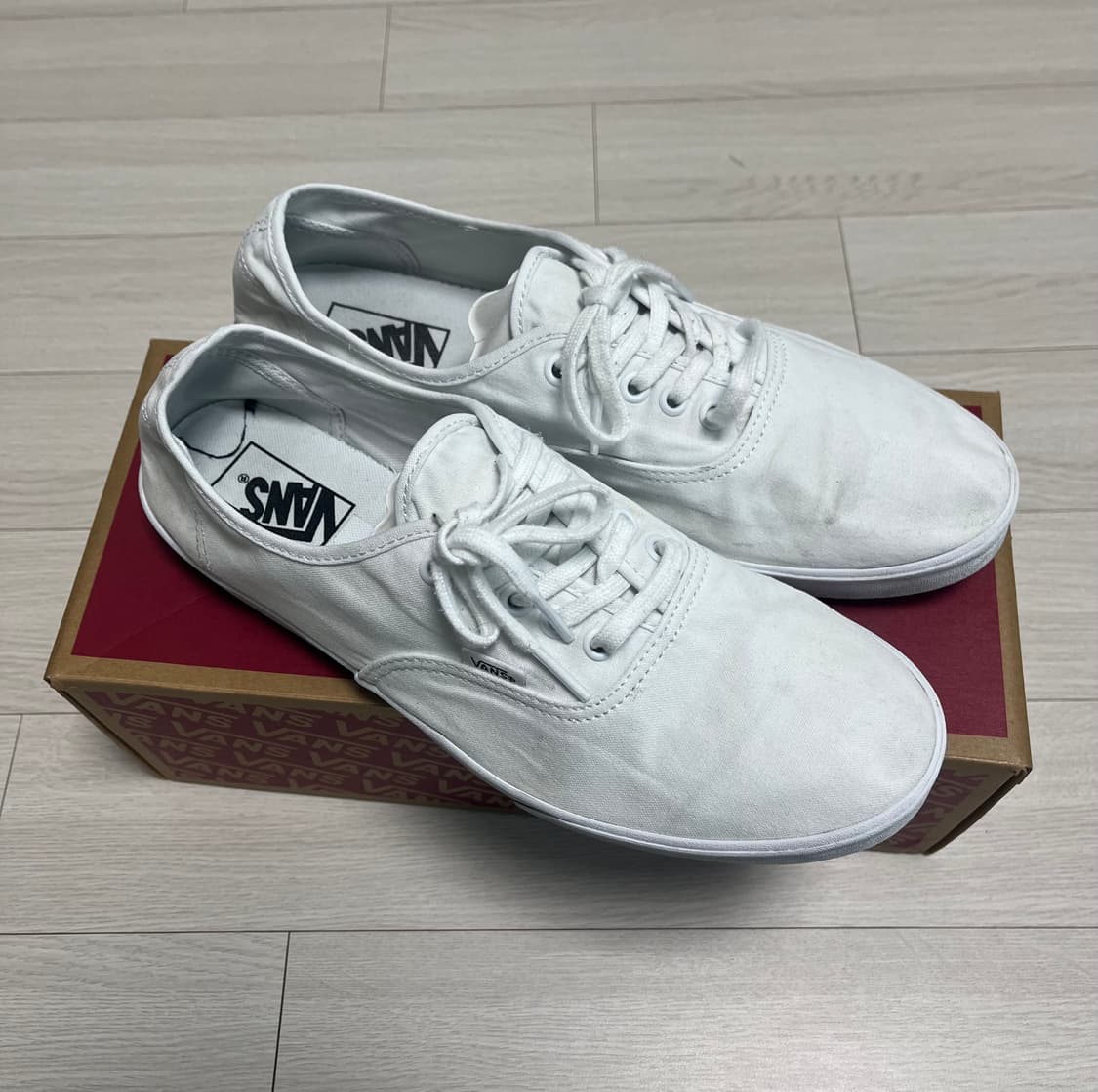 반스 어센틱 로우프로 흰색 280 상품이미지1