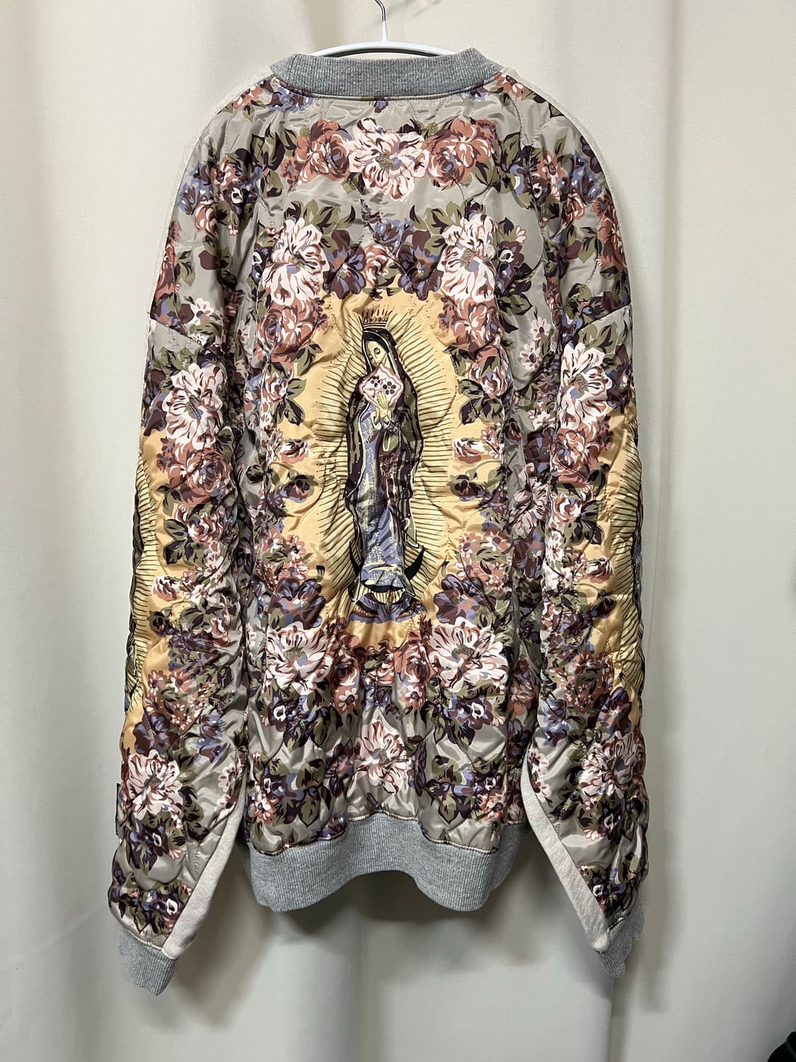 캐피탈 마리아 비부악 스웻셔츠 맨투맨 3 상품이미지3