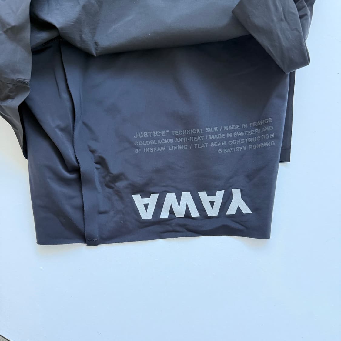 새티스파이 Satisfy 테크실크 8인치 L 상품이미지5