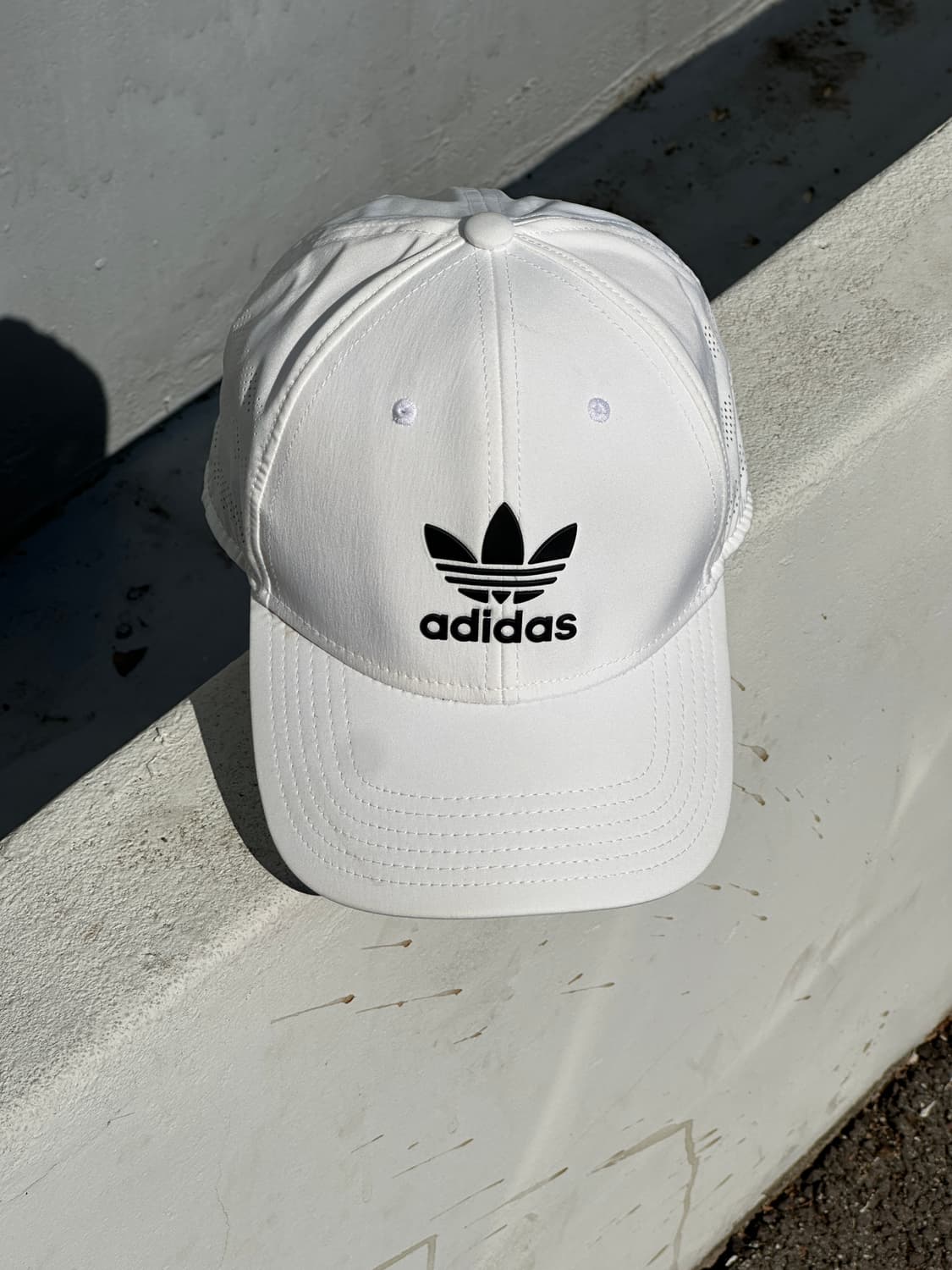 [F] 아디다스 화이트 볼캡 모자 상품이미지1