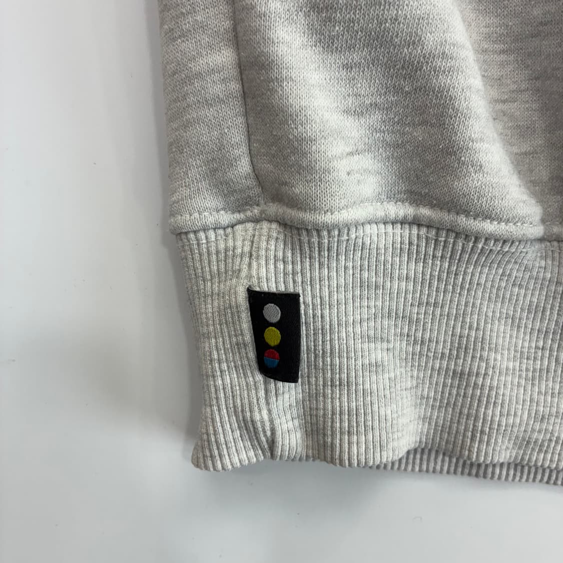 IAB STUDIOS 아이앱 스튜디오 멜란지 그레이 후드티 상품이미지5