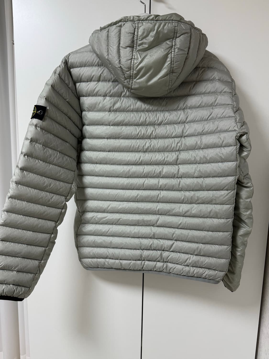 스톤아일랜드 경량 패딩 점퍼 상품이미지4