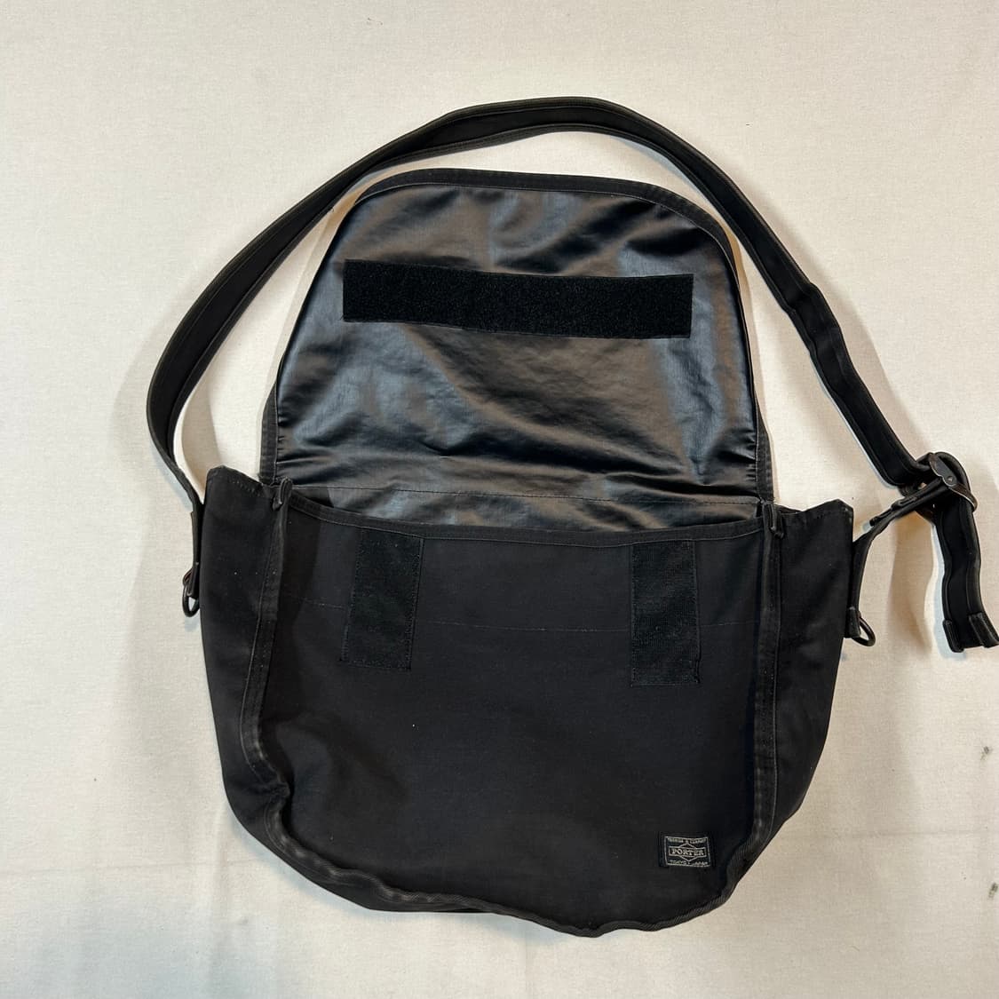 요시다 포터 스테인 블랙 메신저백 가방 숄더백 크로스백 W33 상품이미지4