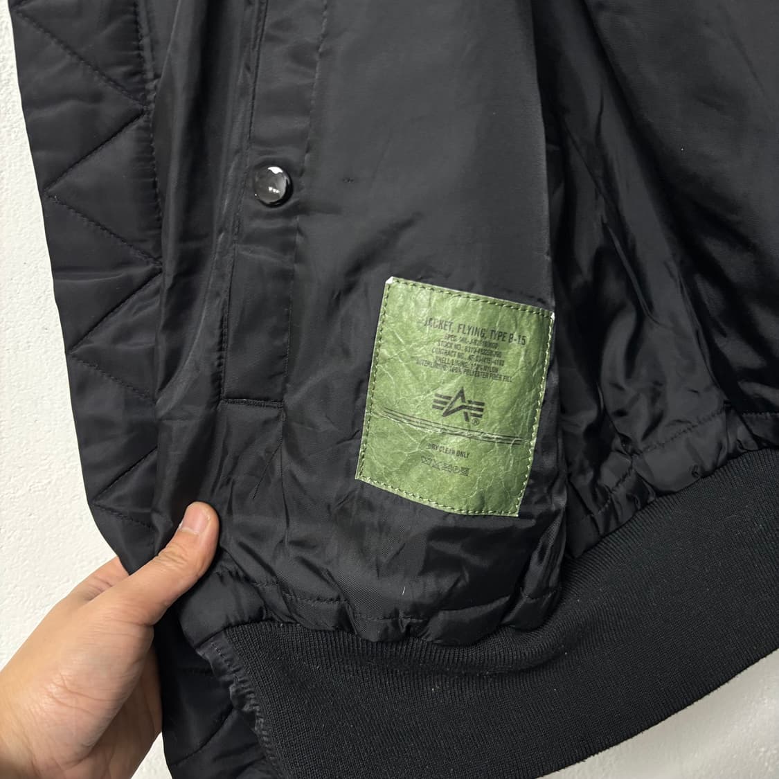 알파인더스트리 블랙 항공 점퍼 상품이미지5