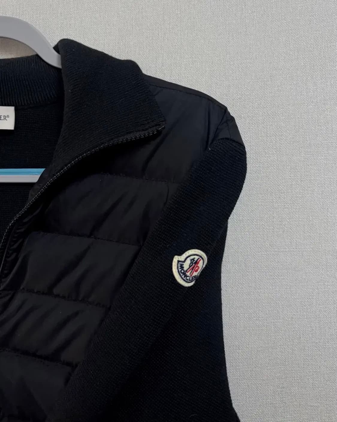 24년식 몽클레어 트리콧 니트패딩 (김현우) 상품이미지2