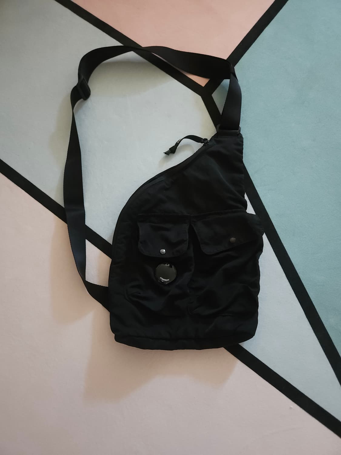 [ F ]   CP컴퍼니 랜즈 나일론 럭색 블랙 크로스백 슬링백 상품이미지2